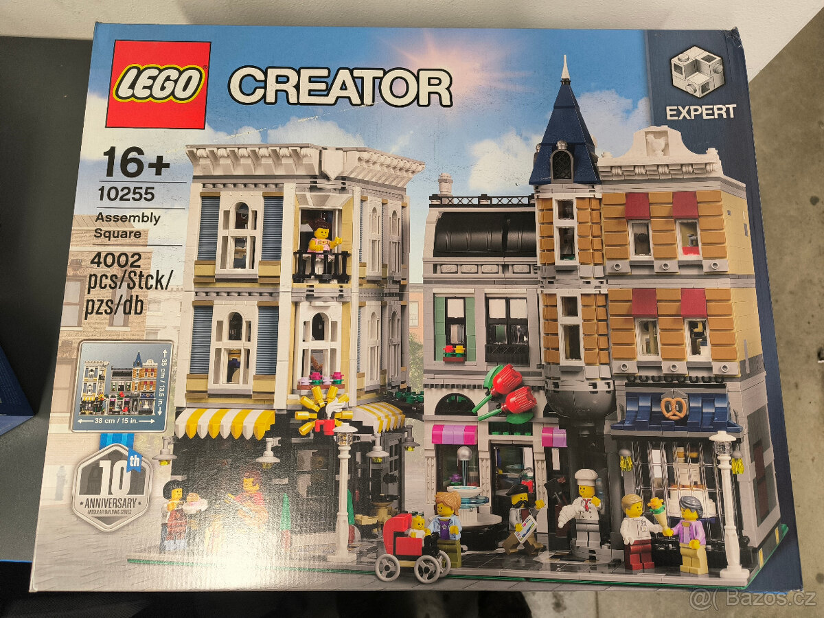 LEGO 10255 Shromáždění na náměstí- nové