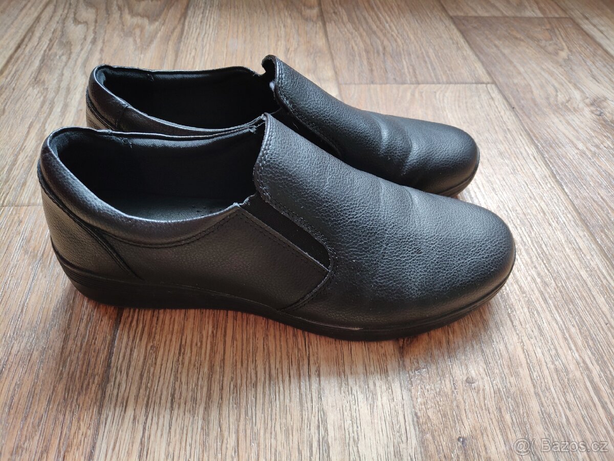 Dámské černé polobotky Easy Street 42