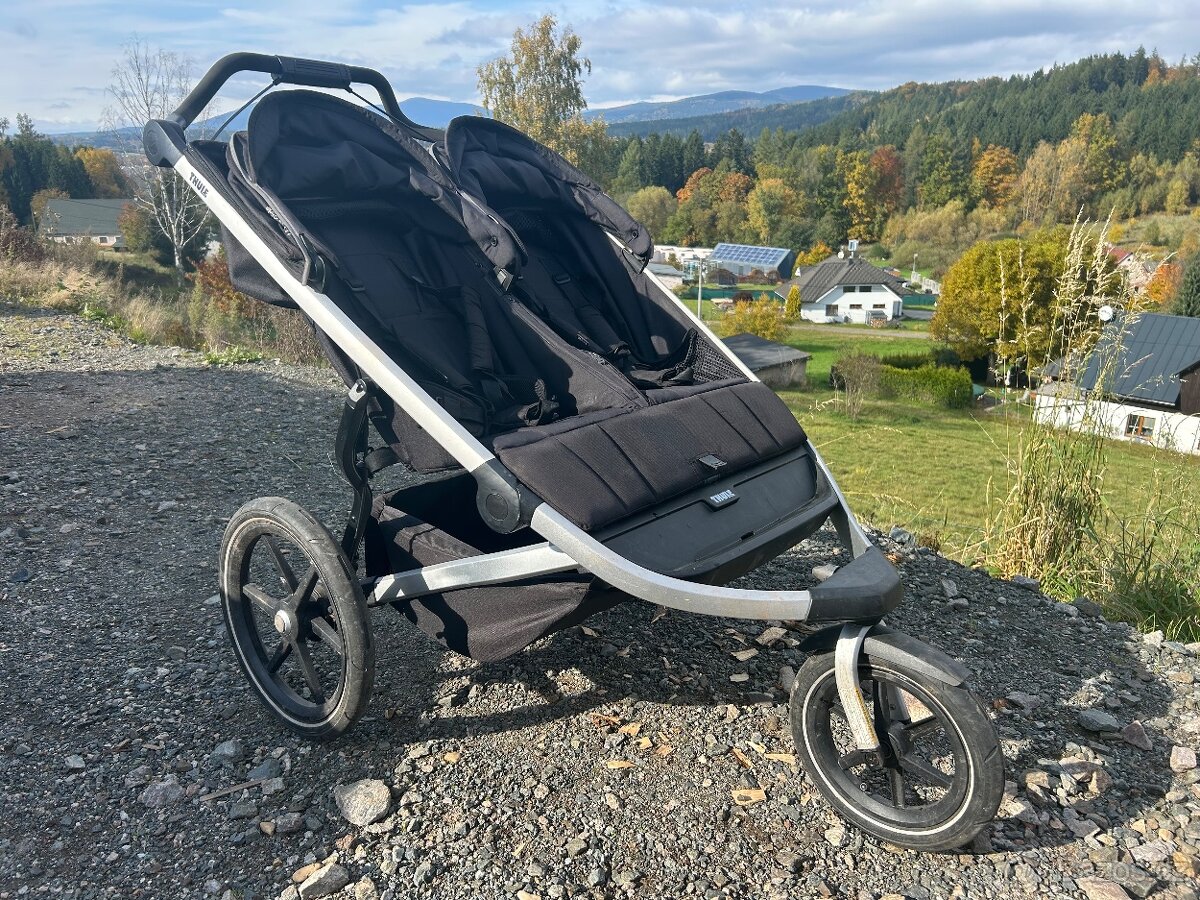 Thule Urban Glide 2 Double i s korbičkou