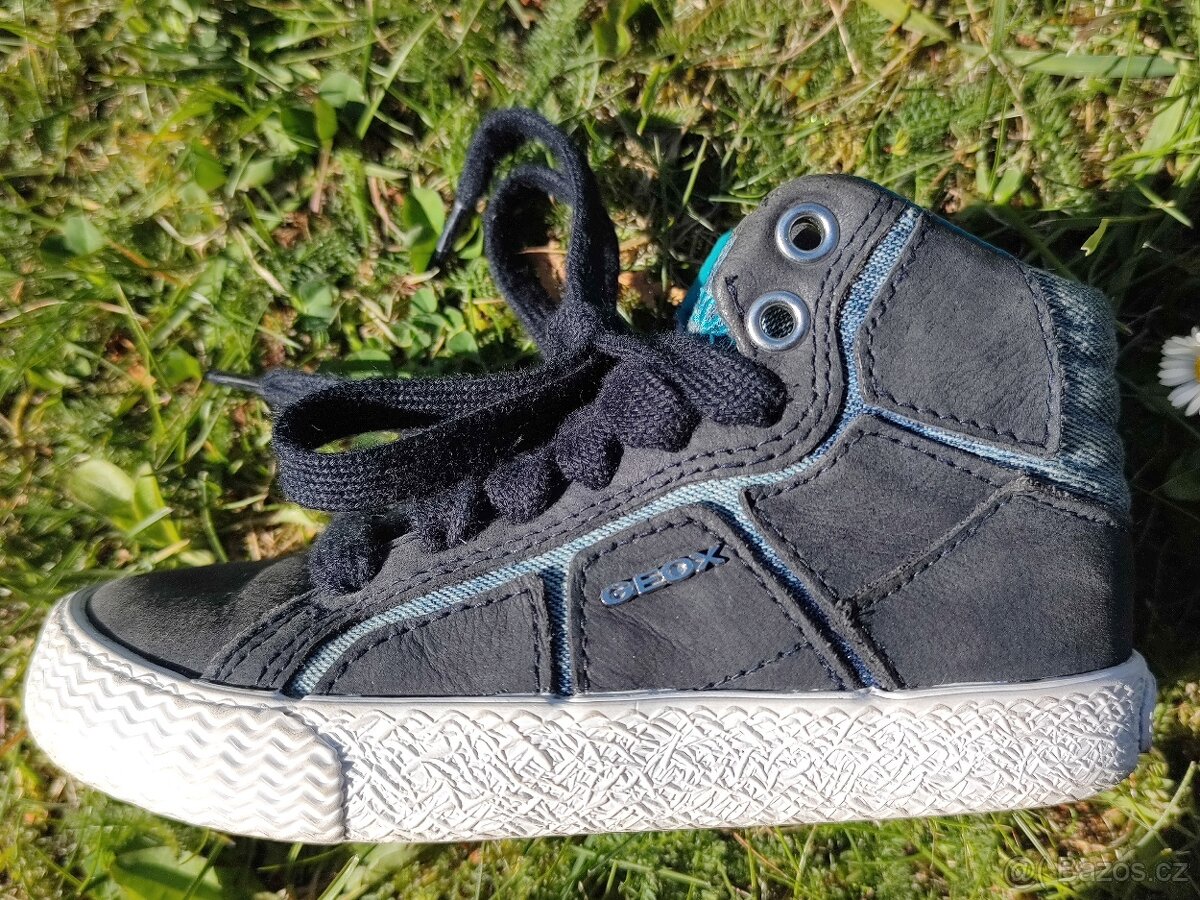 ZÁNOVNÍ Boty GEOX kožené s membránou vel. 25