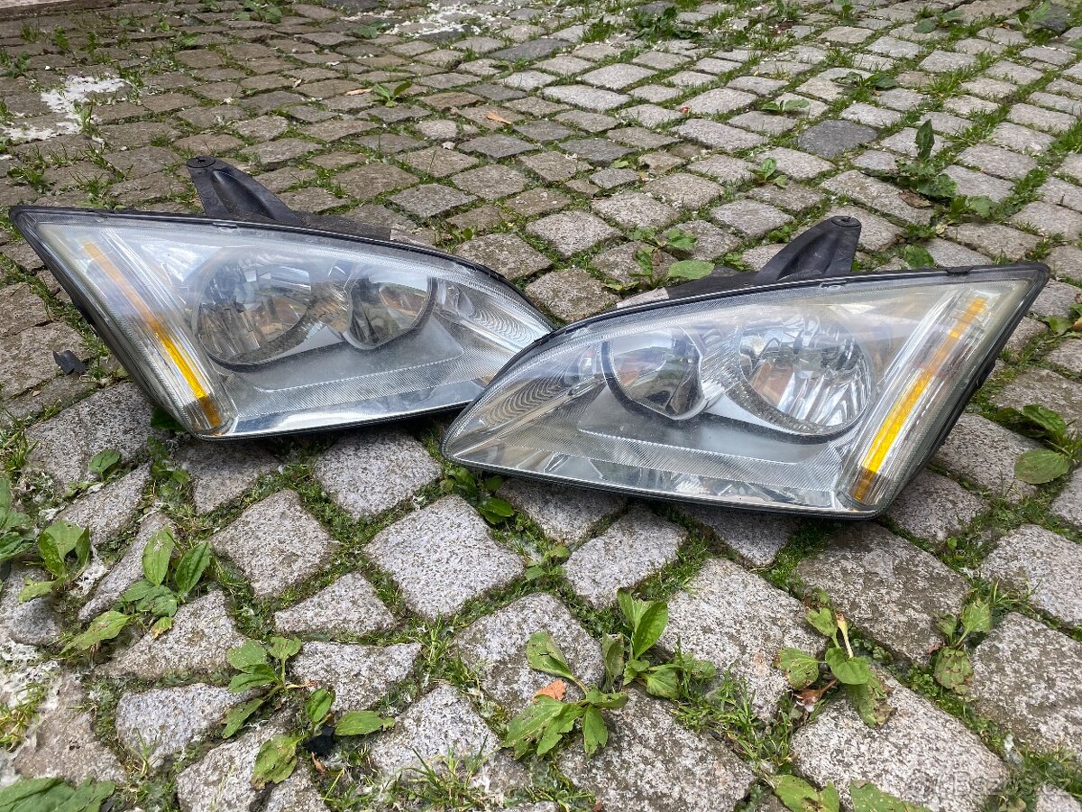 Světla ford focus