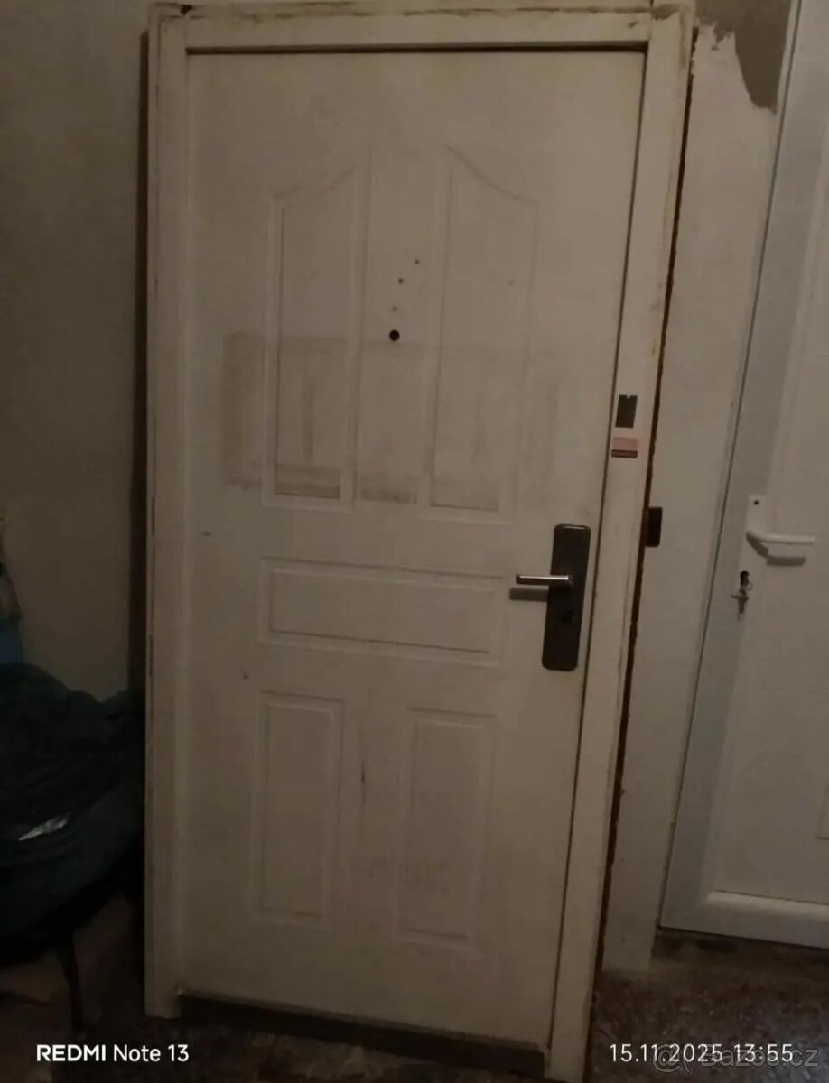 Bezpečnostní dveře