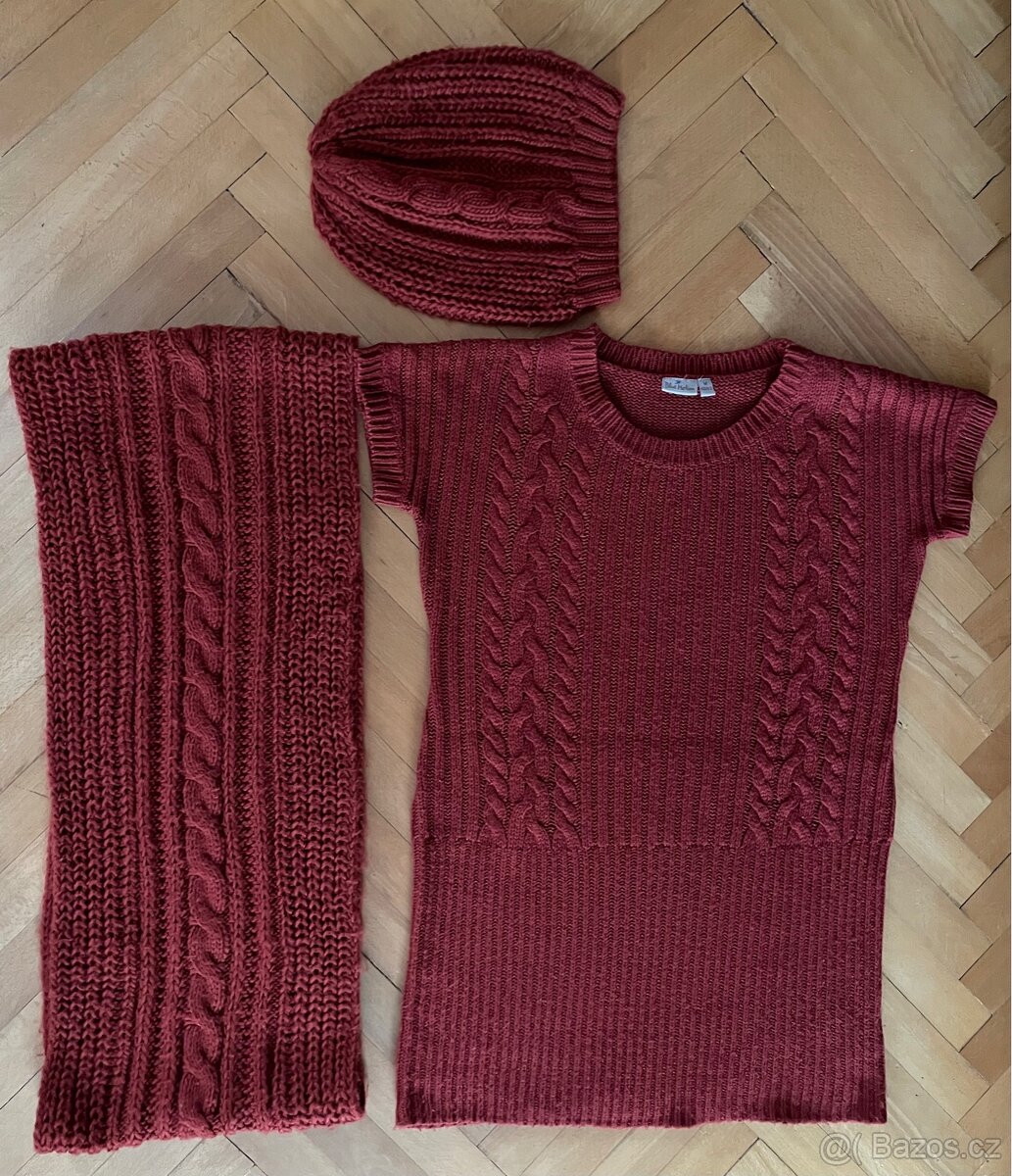 Souprava - svetr, nákrčník, čepice
