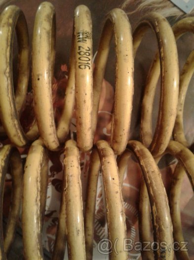 VW Golf III variant zadní pružiny KW