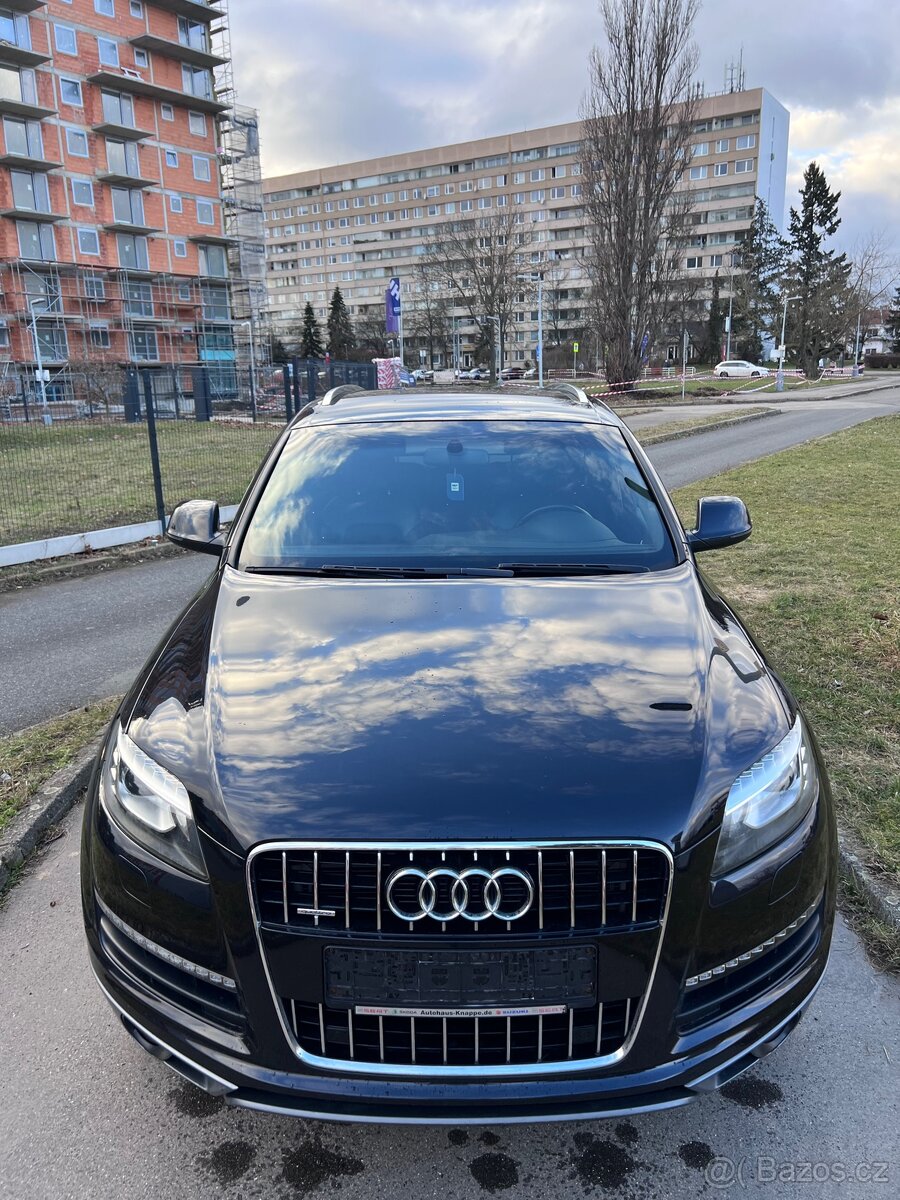 Audi q7 najeto 232 tis