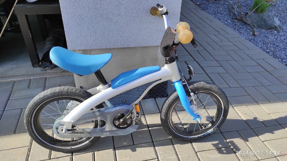 BMW kidsbike kolo a odrážedlo