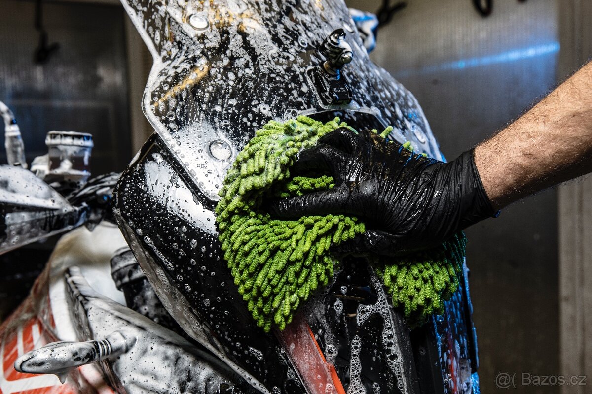 Detailing, ruční mytí vozidel - cleaner, Praha 4
