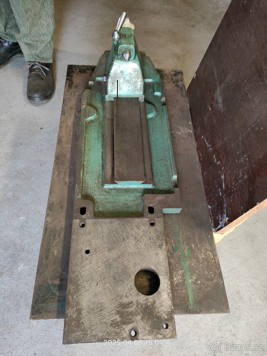 Základní deska děličky FN-20 GJ