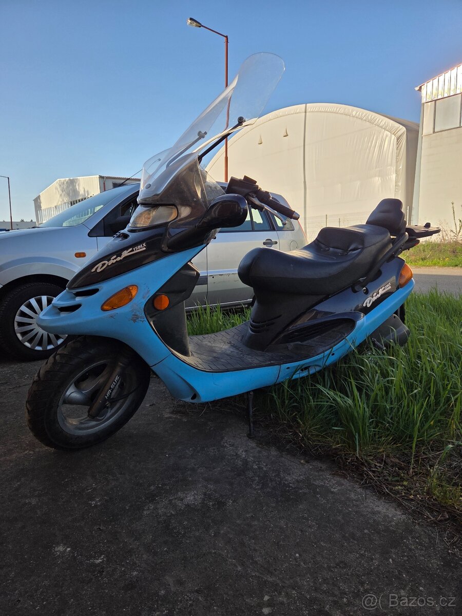 Skútr Kymco Dink 150LX