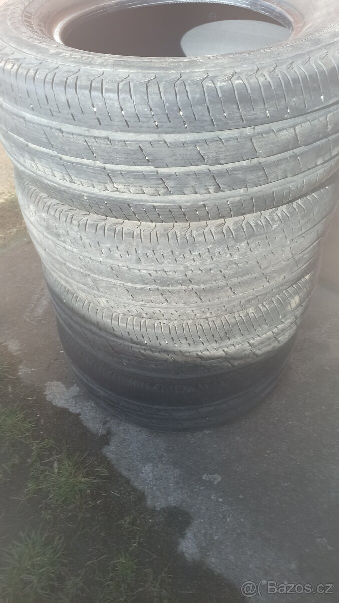 prodám sadu letních pneu 235/65 R16 C