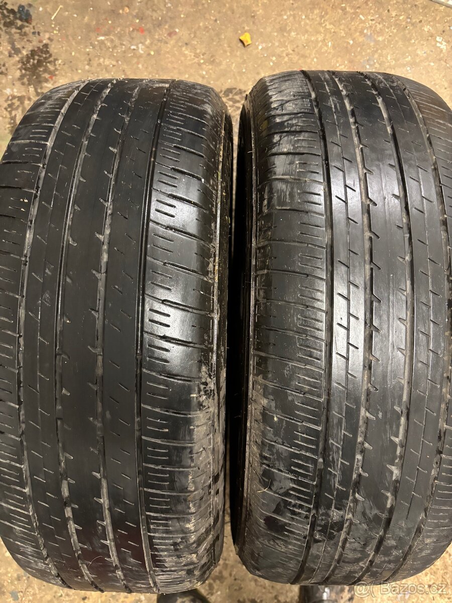 Gumy Bridgestone Dueler H/L 33 235/60 R18