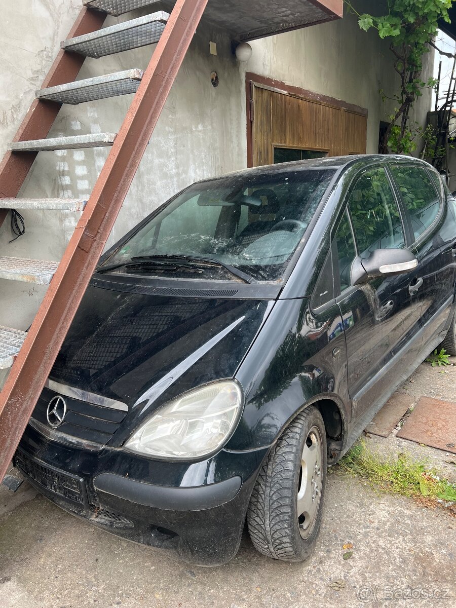 Prodám Mercedes Benz A70 na demontáž