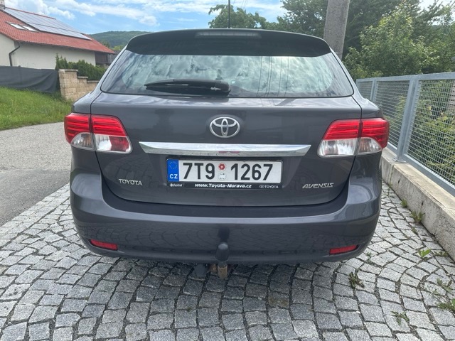 Toyota Avensis III (T27) Combi 2012