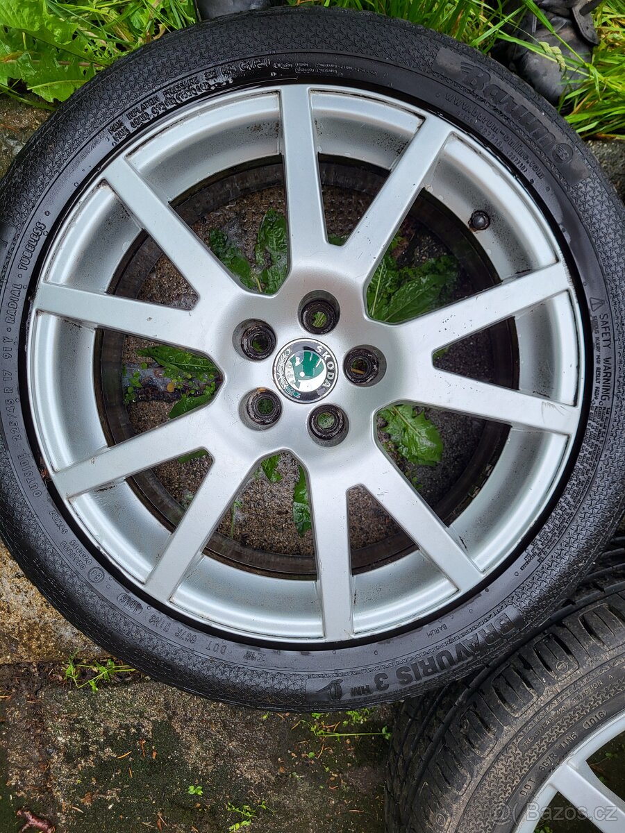 Alu kola na Škoda Octavia R-17
