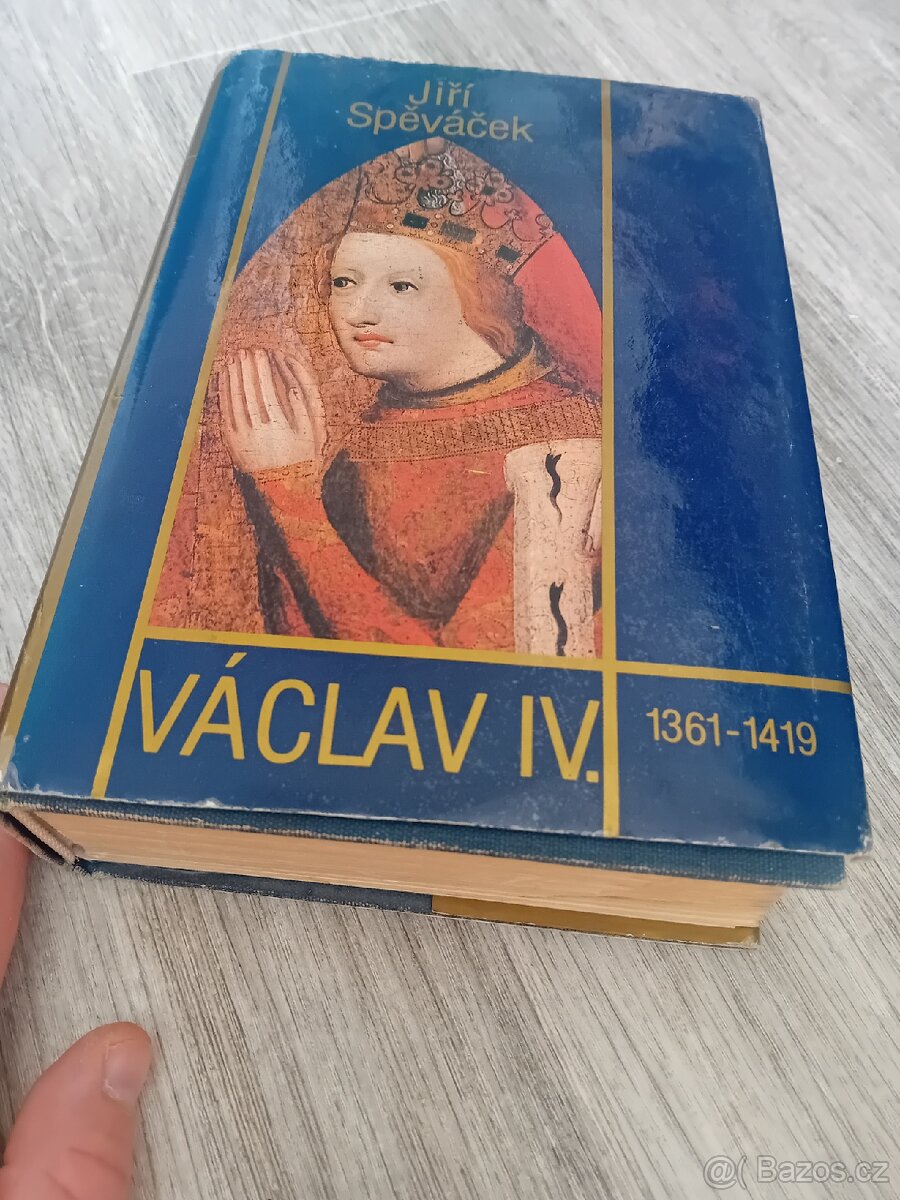 Starší knihy různých žánrů v dobrém stavu