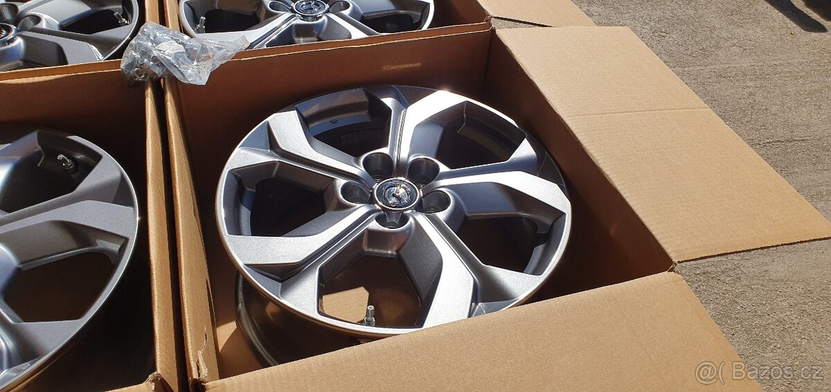 Mx-30 cx-30 cx-3 mazda 3 5x114,3 r18 honda kia