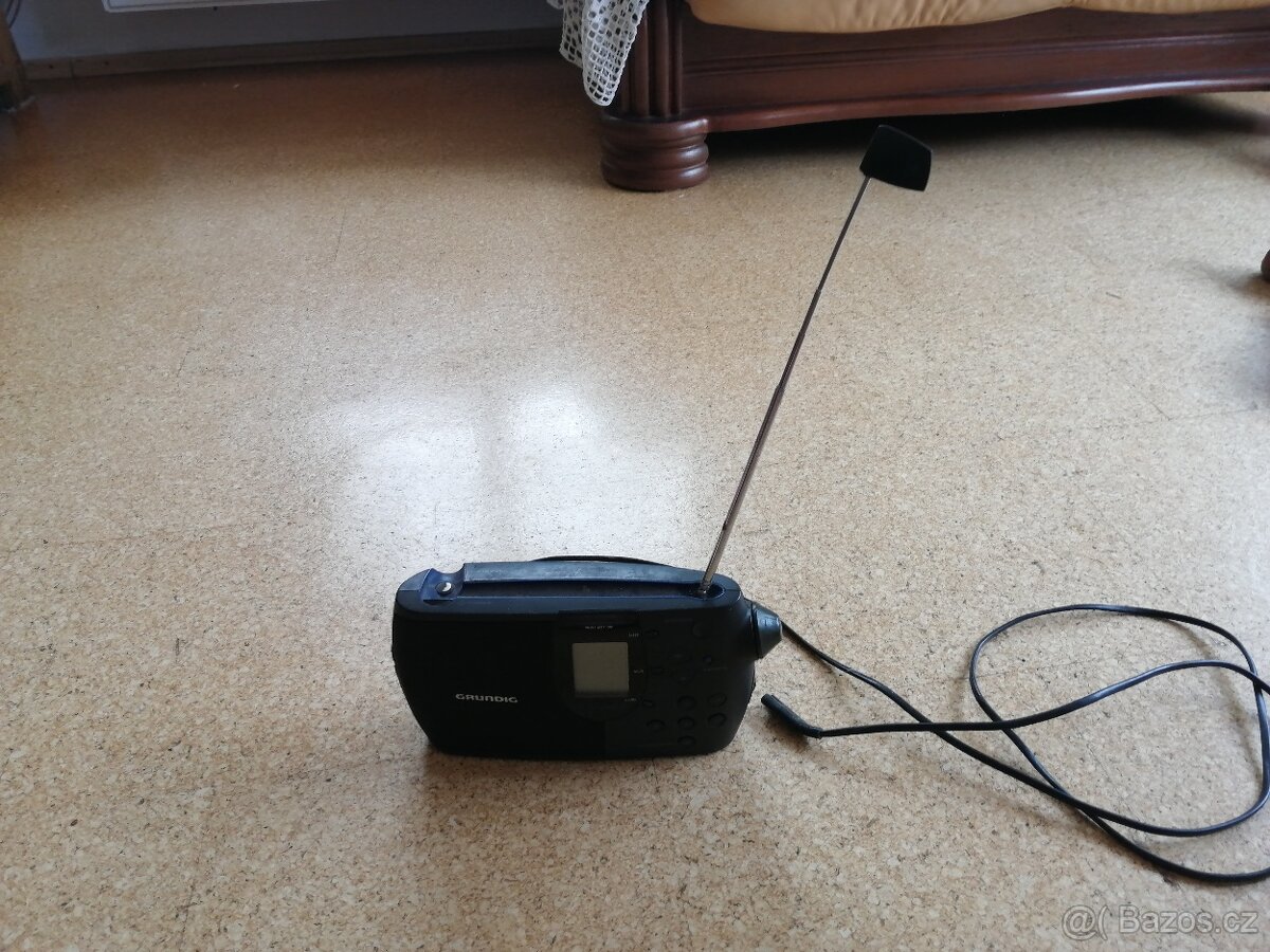 Stolní rádio Grundig