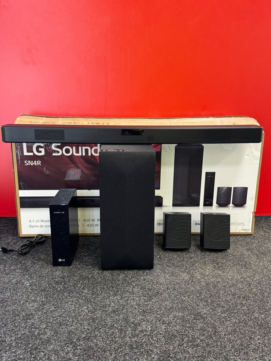 LG Soundbar SN4R s bezdrátovým subwooferem