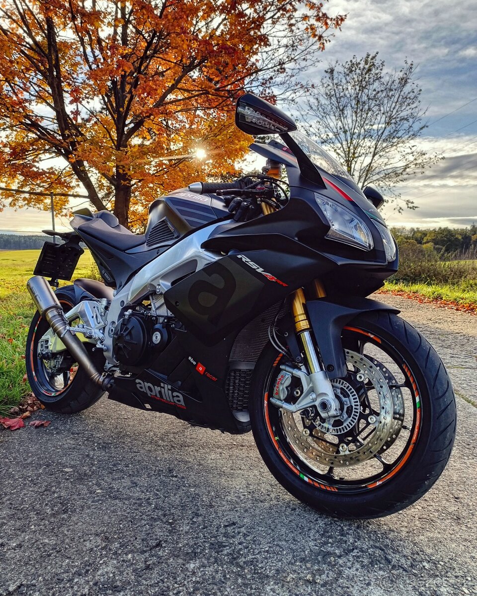Aprilia RSV4 RR