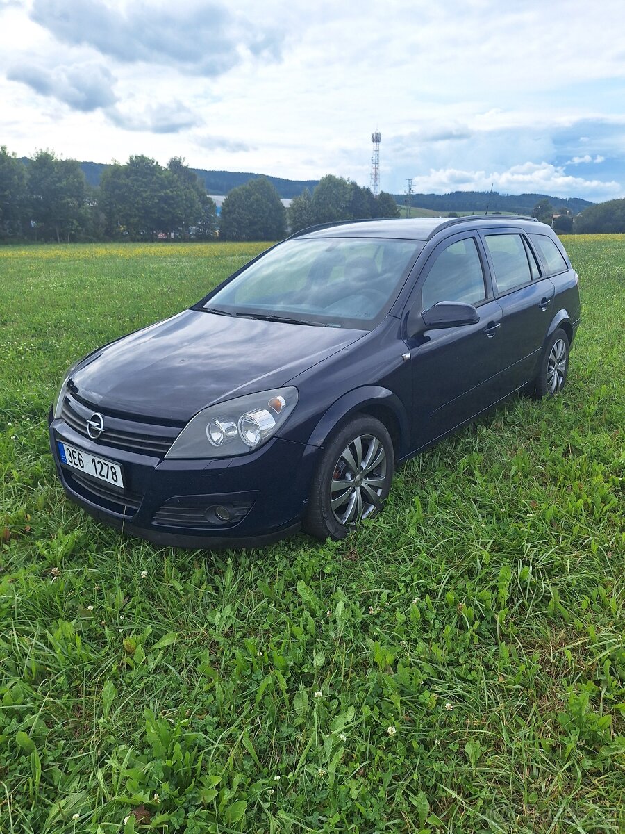 Opel Astra H caravan 1.6 77kw
