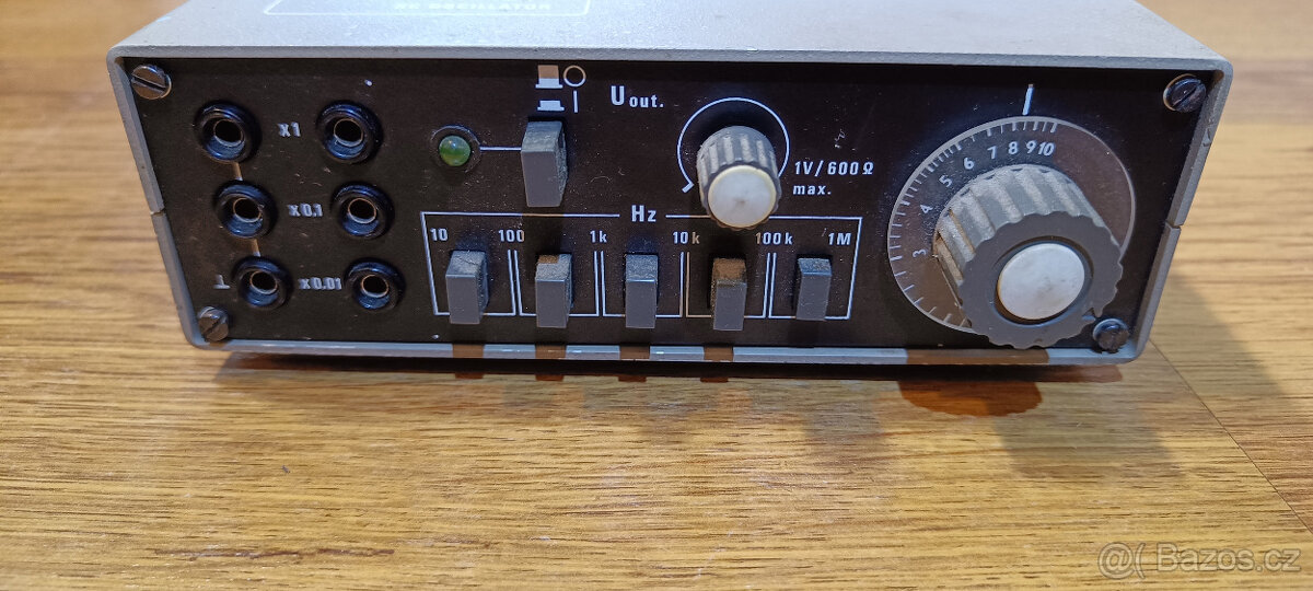 Školní generátor RC BK124