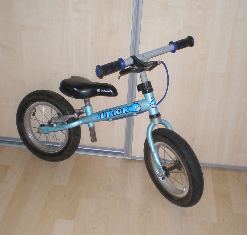 odrážedlo Intrea Junior od 2 let
