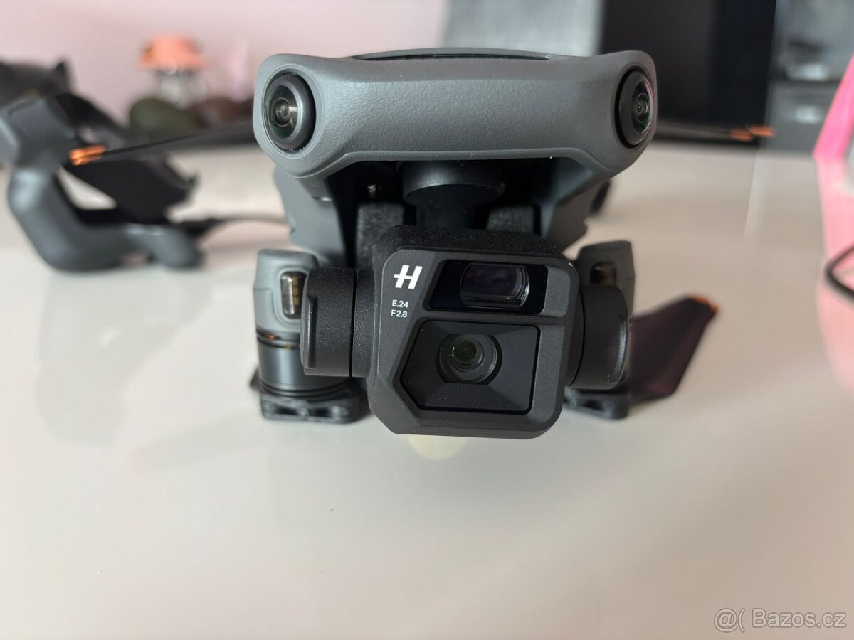 Prodám špičkový dron DJI Mavic 3 Pro Cine Premium Combo.