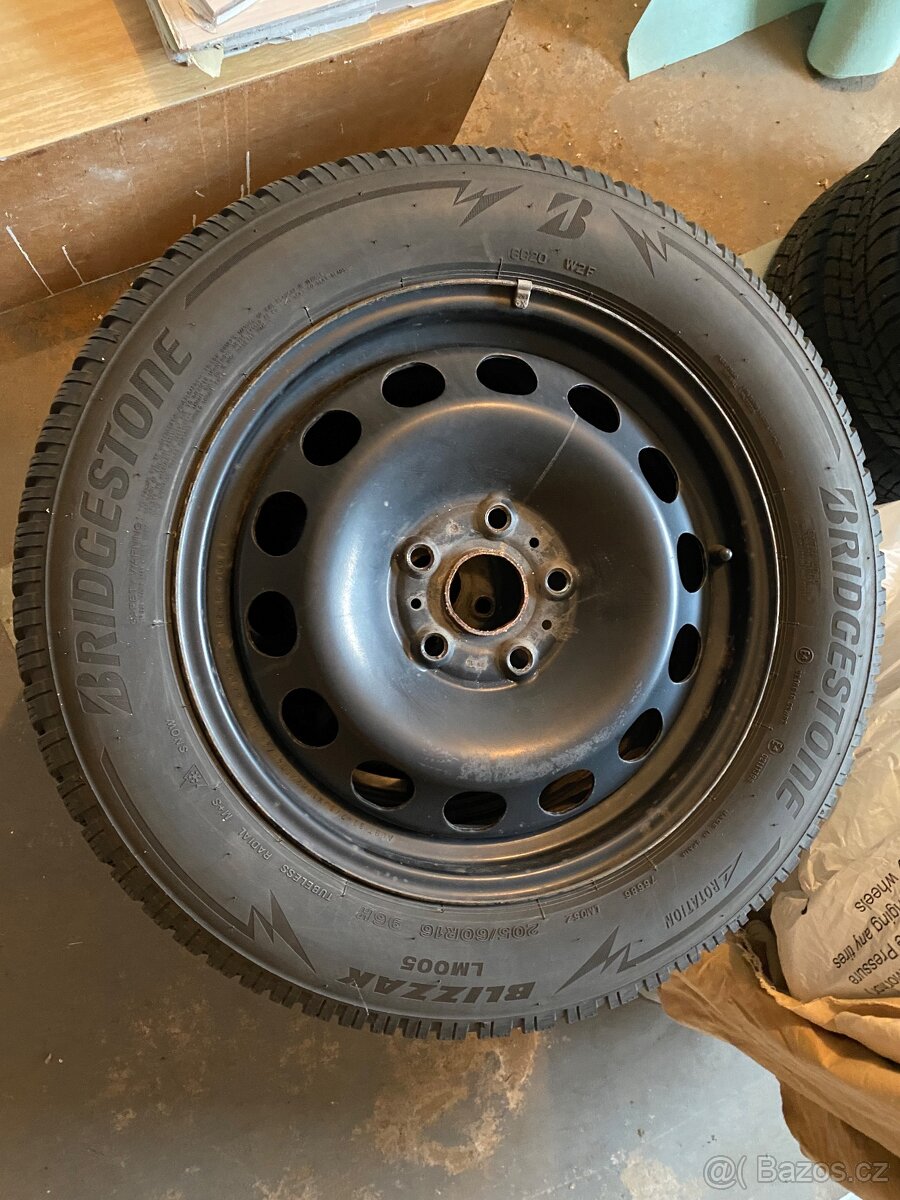 4xZIMNÍ KOMPLET ŠKODA OCTAVIA 2019+BRIDGESTONE BLIZZAK LM005