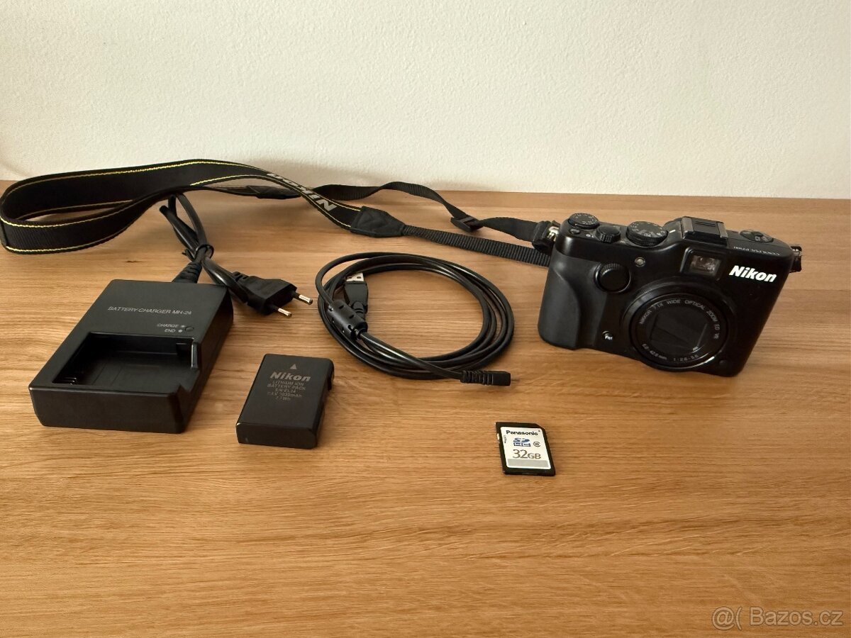 NIKON COOLPIX P7100