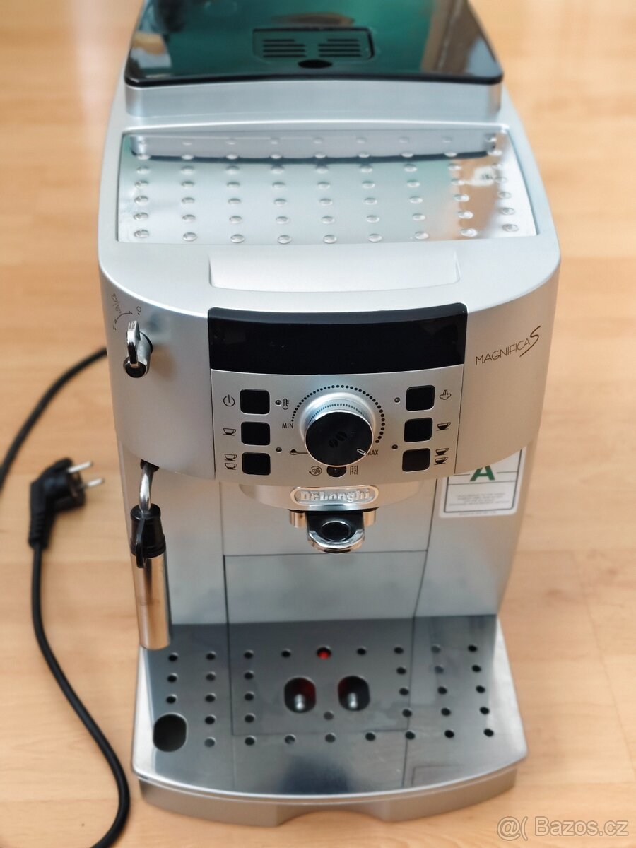 DeLonghi Magnifica S ECAM 22.110.SB