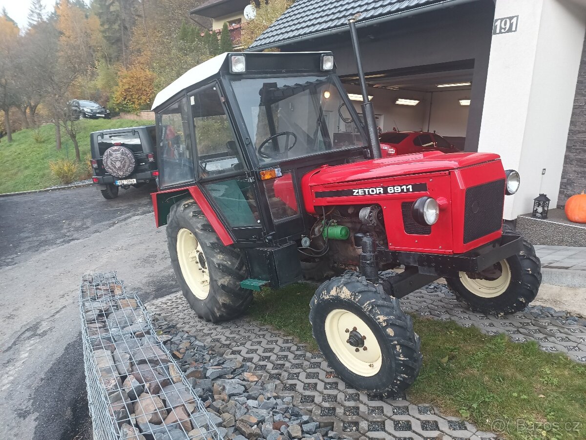 Zetor 6911