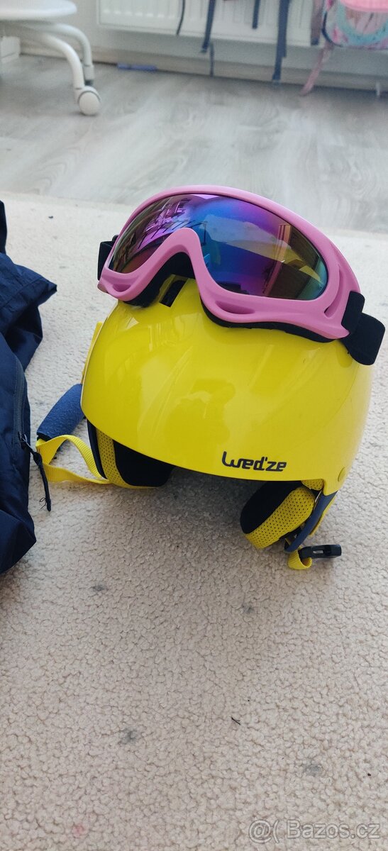 Přilba/helma na lyže + brýle, vel. 48-52, Super stav (zánovn