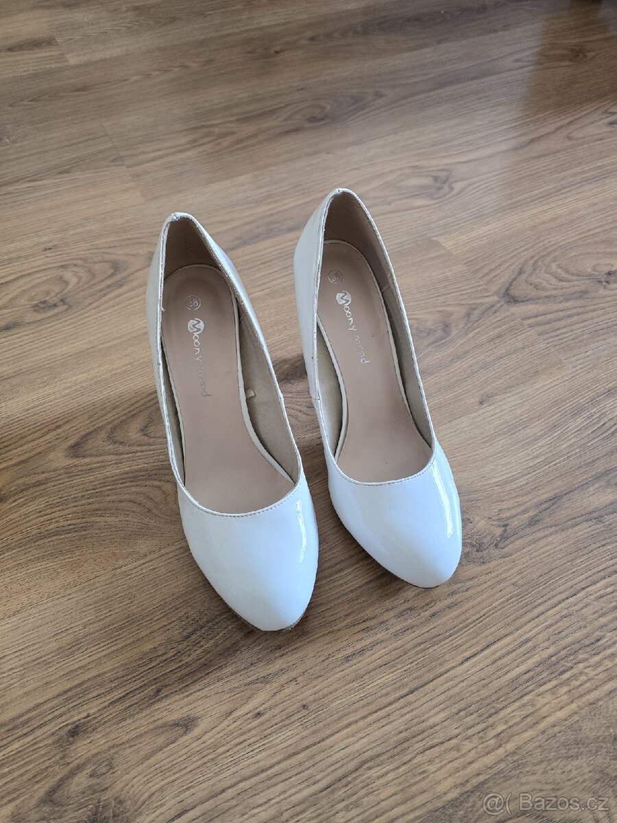 Svatební lodičky vel.38