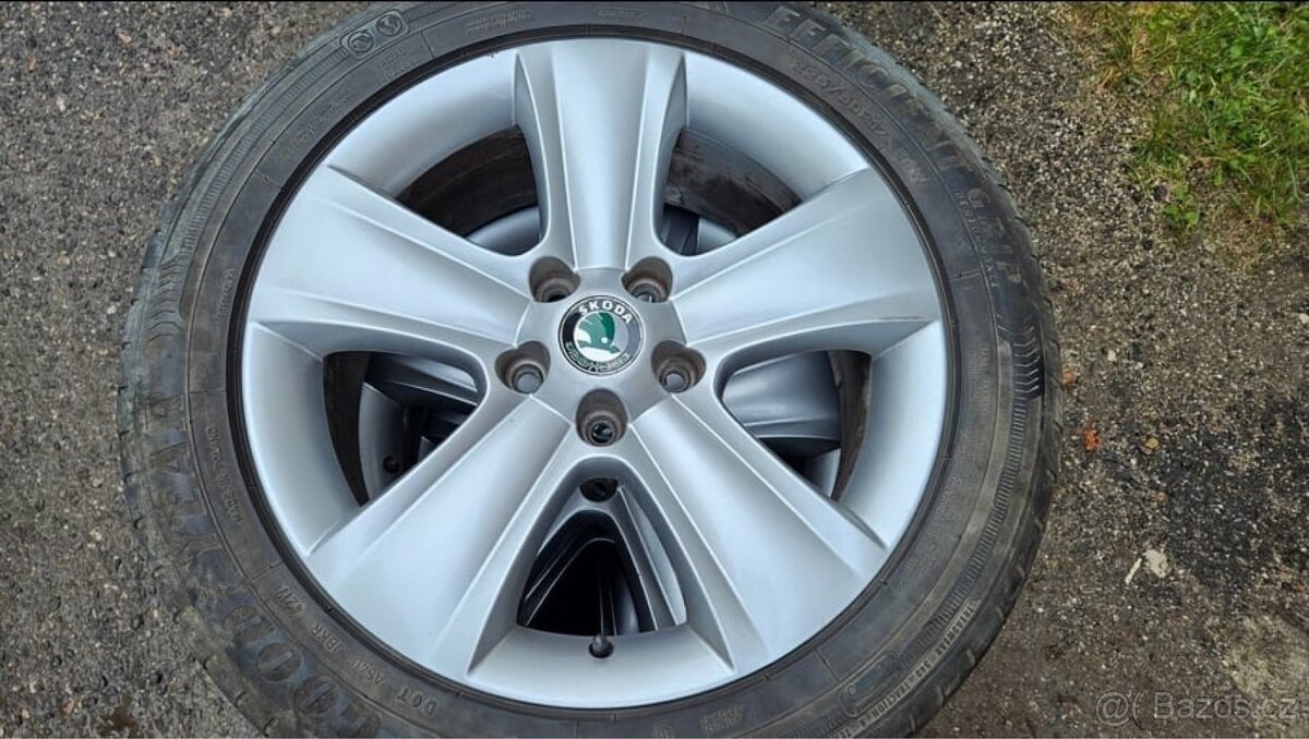 Originální ALU kola Škoda 17" s pneumatikami Goodyear