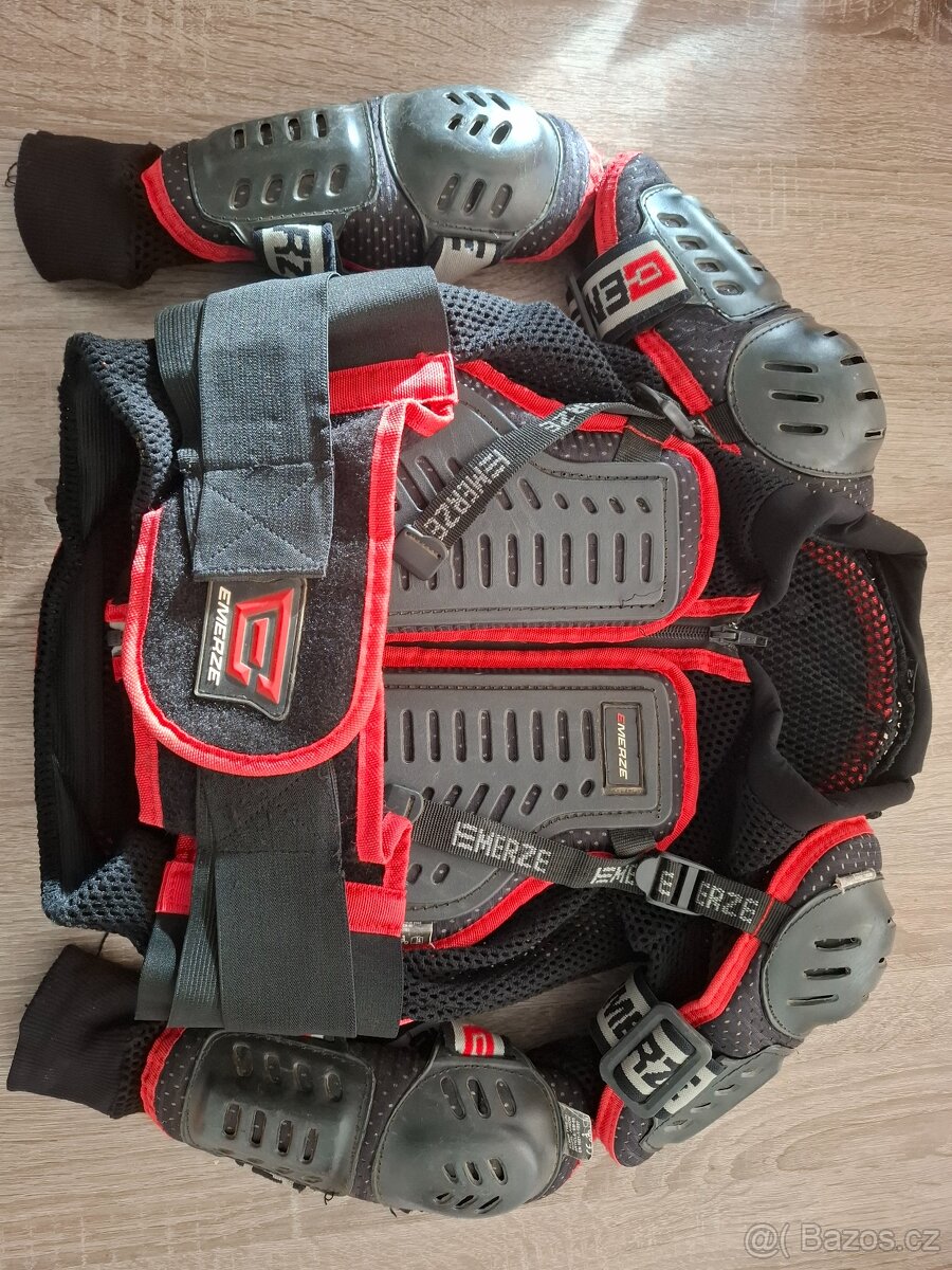 Dětský chránič těla Emerze + nové loketní chrániče