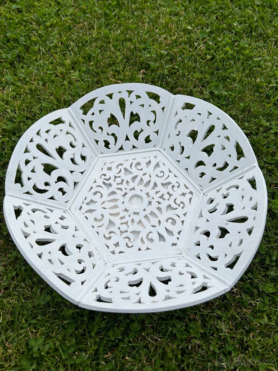 Dekorativni dreveny talir