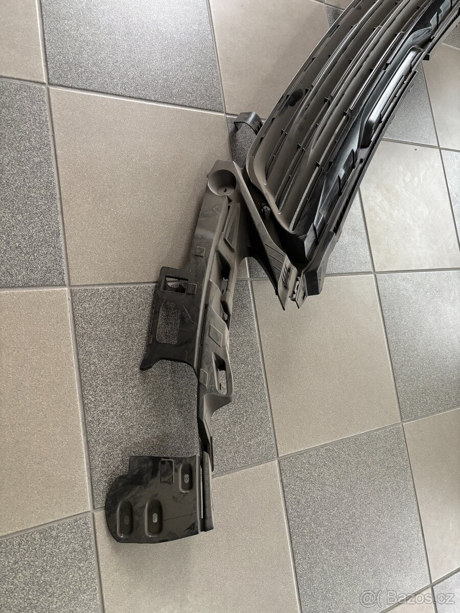 Kostra předního nárazníku Peugeot 308 T9