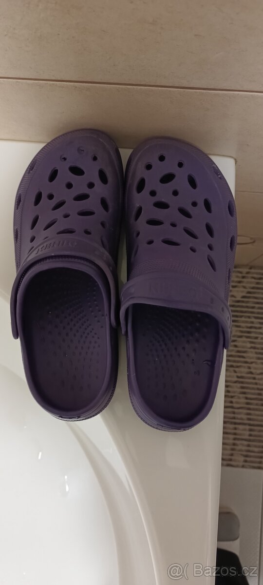 Pantofle crocs
