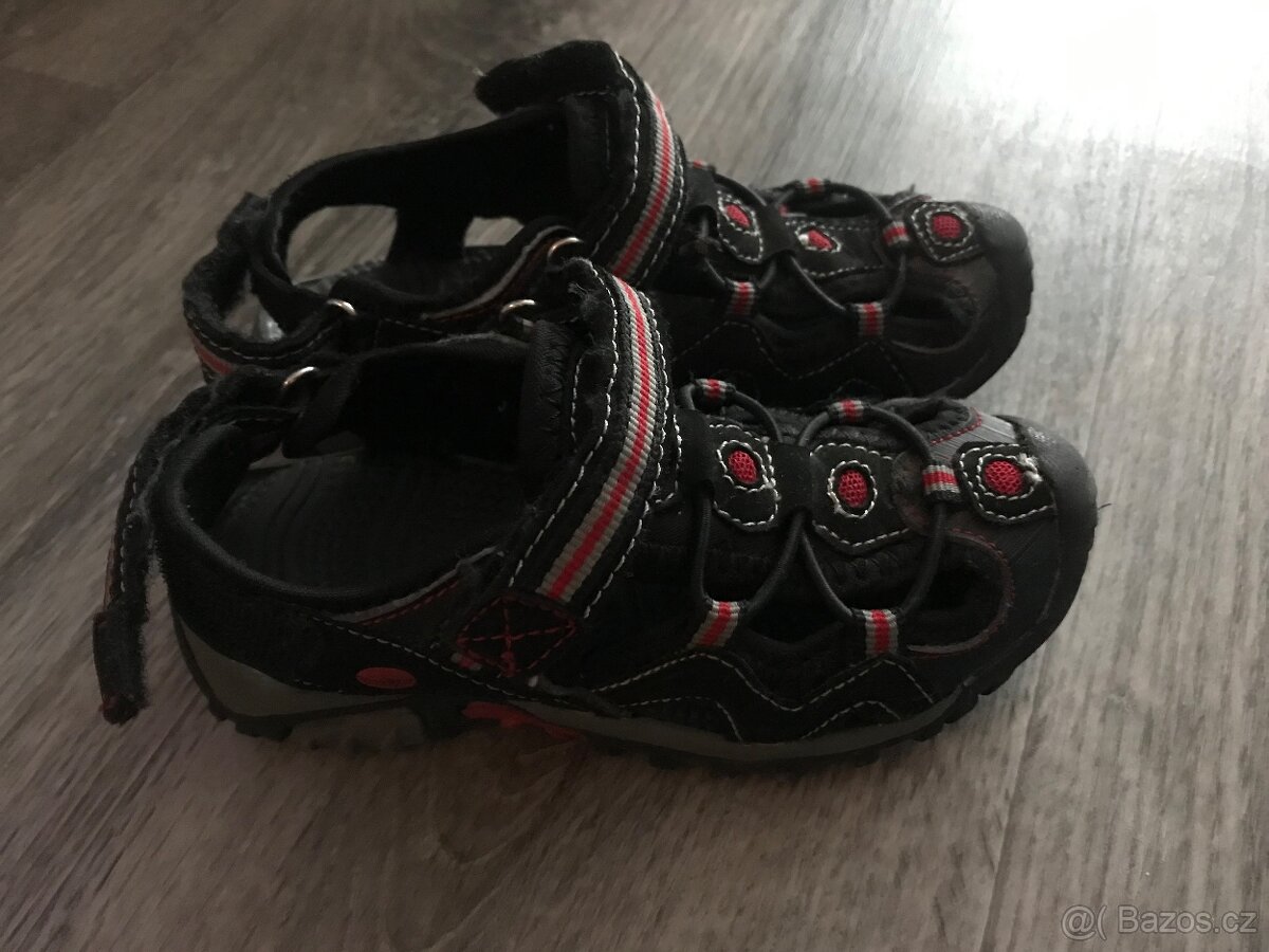 Dětské sandály 27