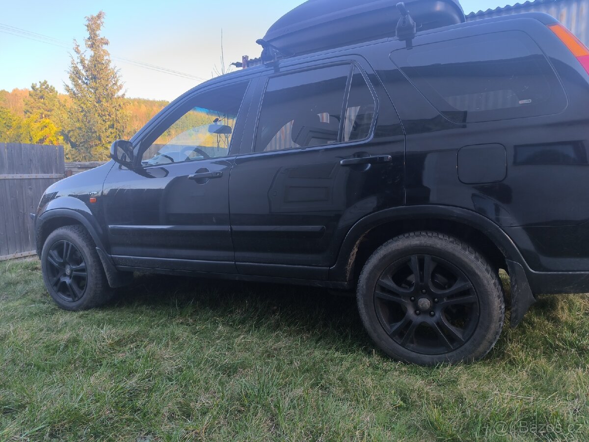 Honda CR-V 2gen dvoulitr benzín 4x4