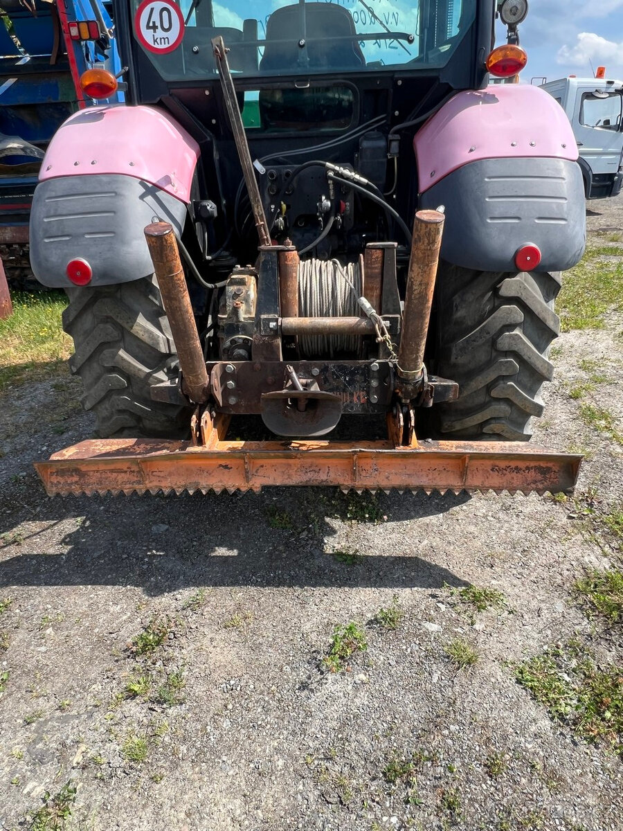 Elektrikářská nástavba s navijákem na traktor