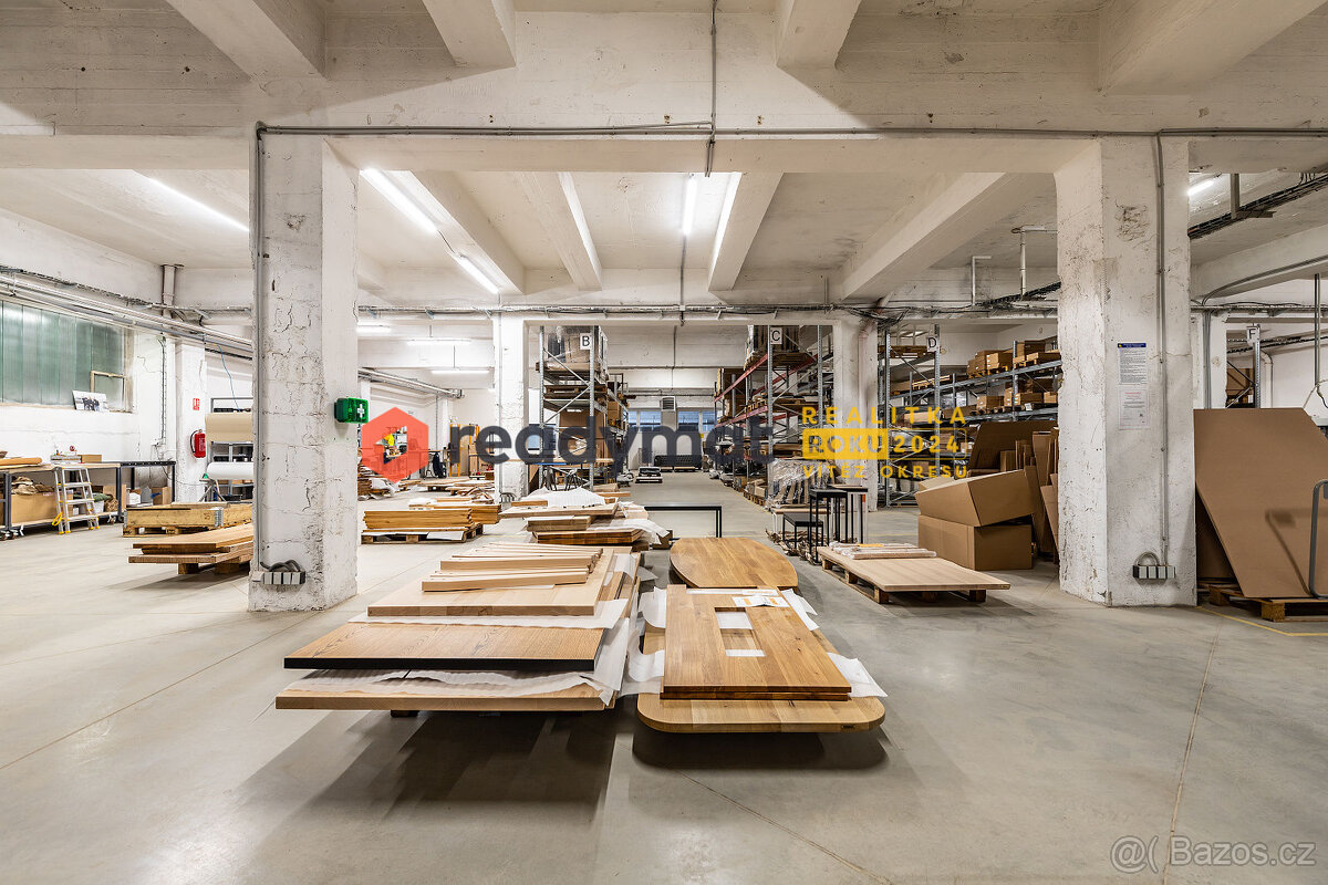 Pronájem, Skladové prostory v průmyslovém areálu, 950 m², Ho