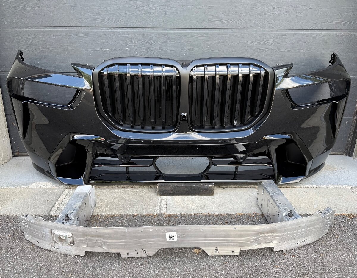 BMW X7 G07 LCI naraznik M-paket výztuha