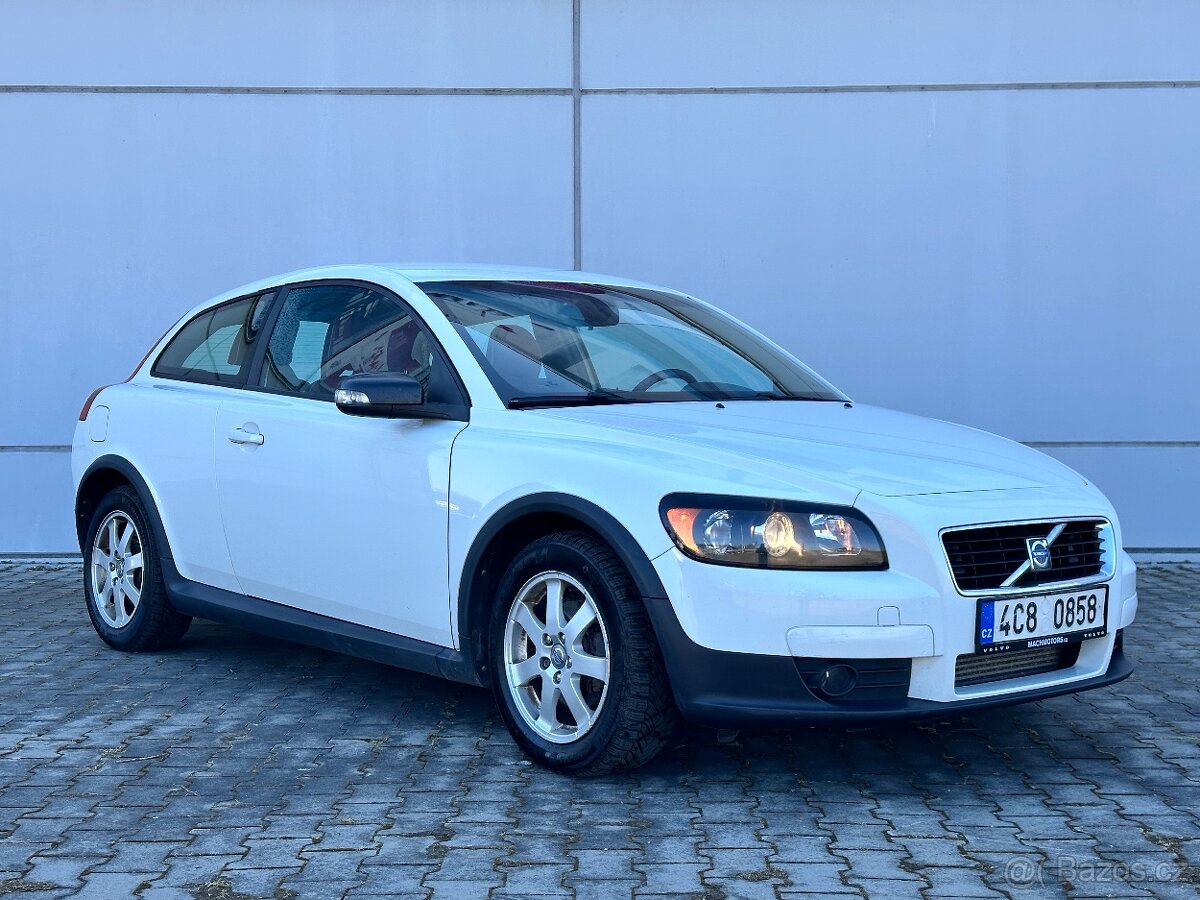 Volvo C30 2.0D 2009, 1.majitel