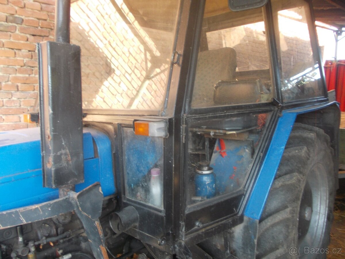 zetor s celnim nakladacem
