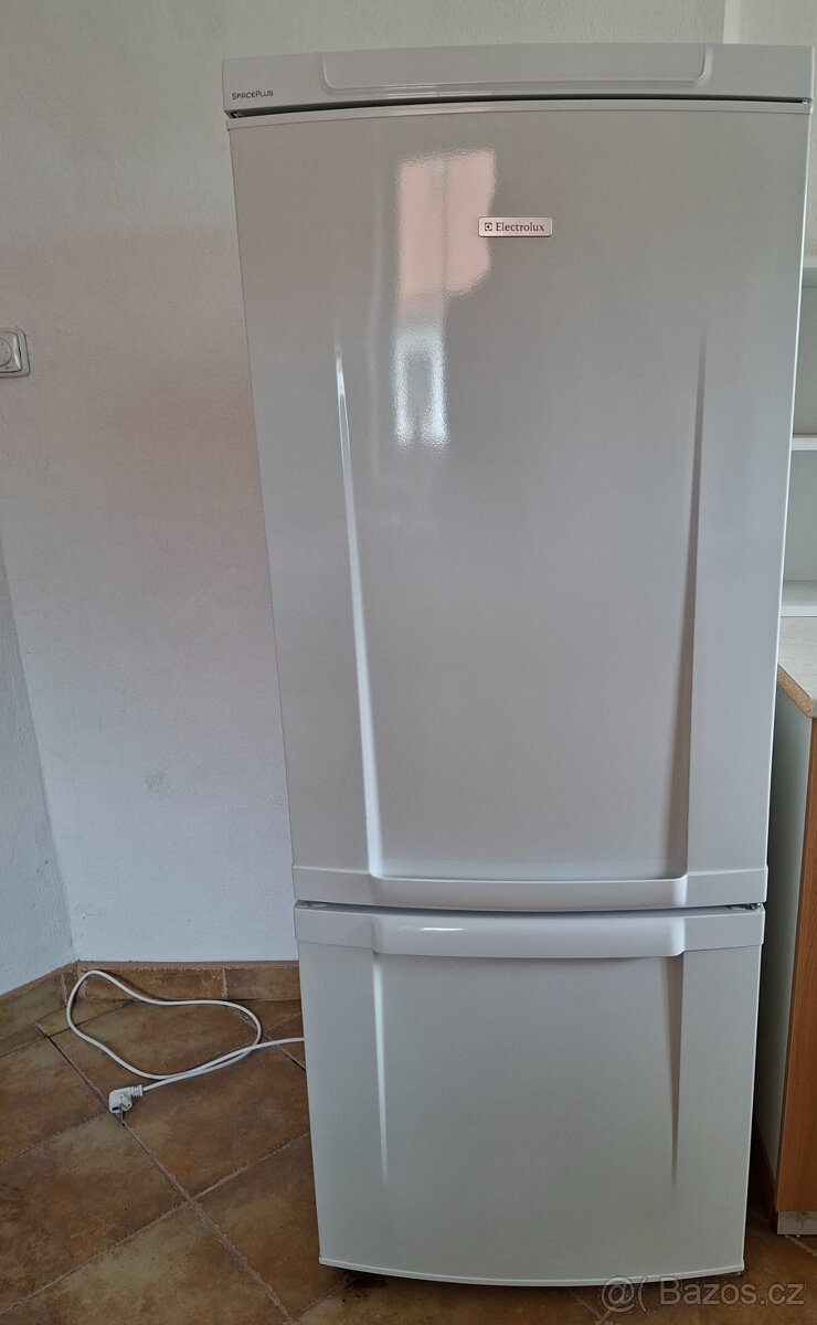 Lednice s mrazákem Electrolux