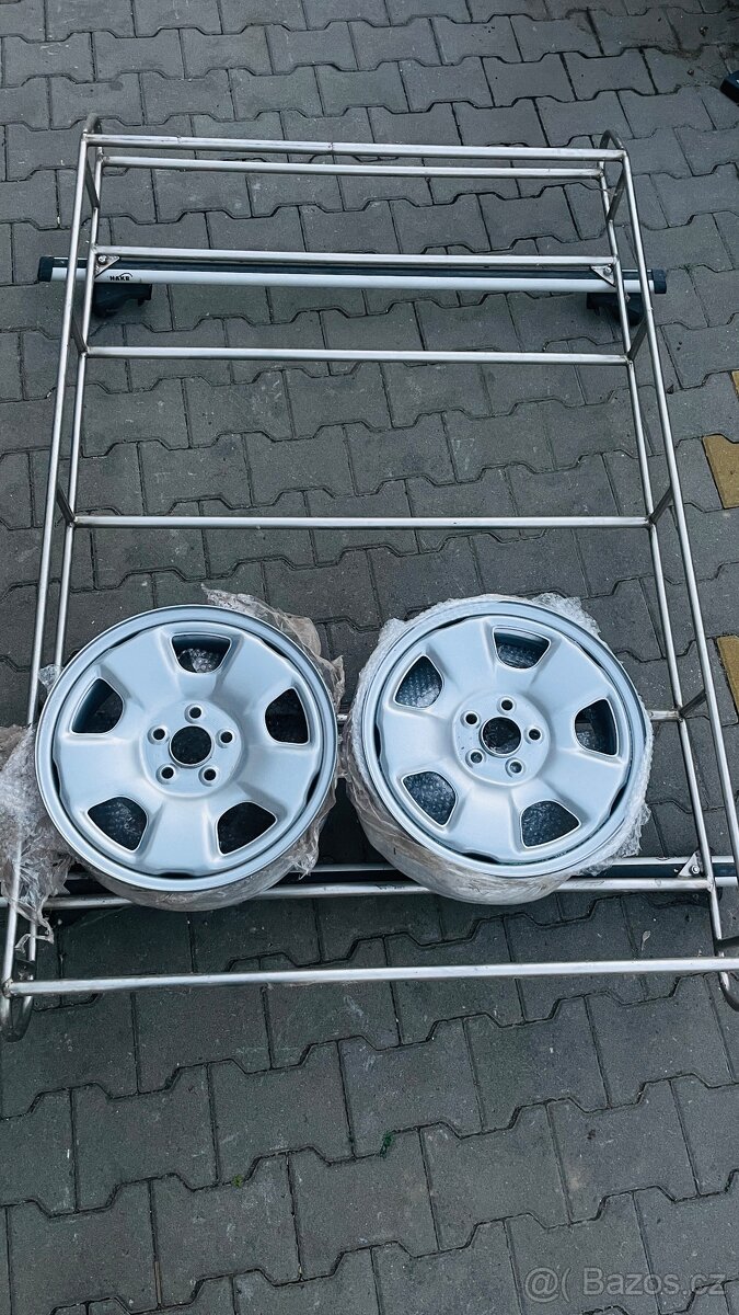 Subaru Forester SG kola 2004 rv.