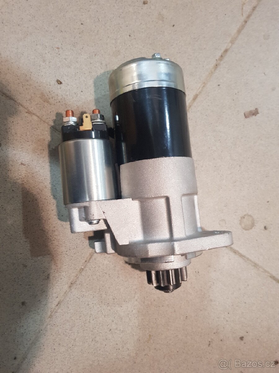 Startér pro malotraktor Mitsubishi