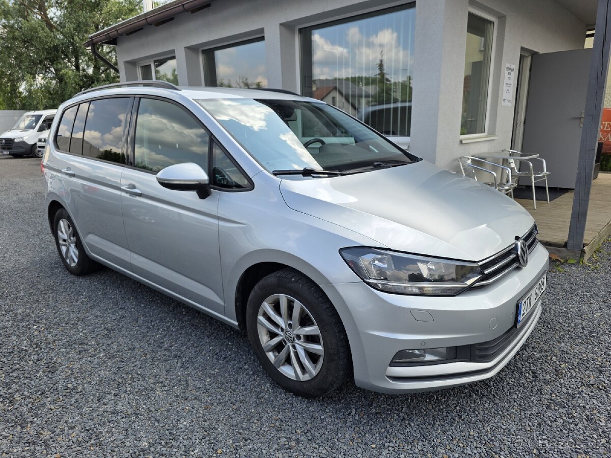 Volkswagen Touran 2.0 TDI 110Kw Navigace DSG F1