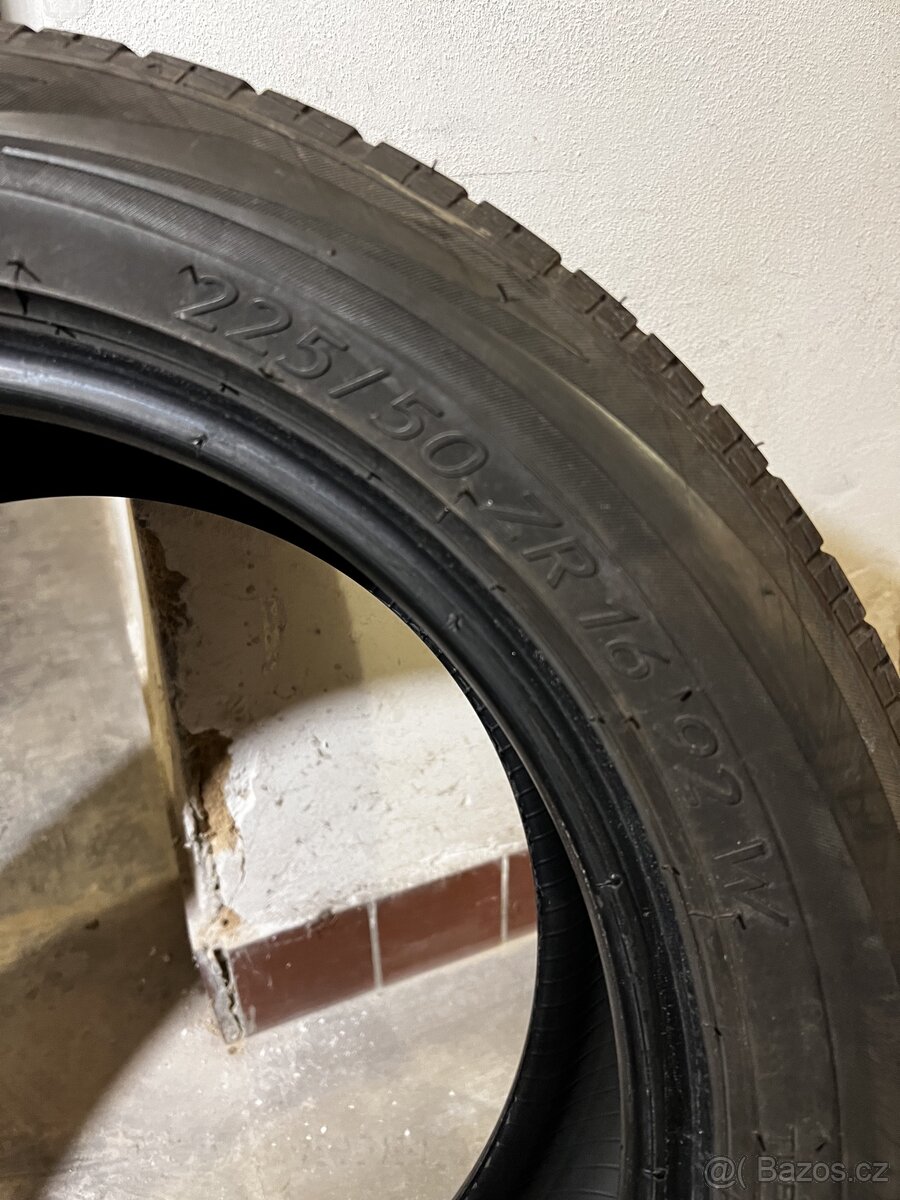 Letní pneu 225/50 R16